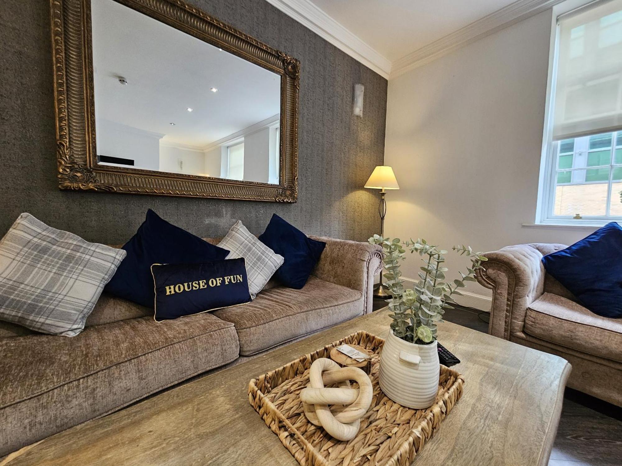 Customs House Bed & Breakfast Ливърпул Екстериор снимка